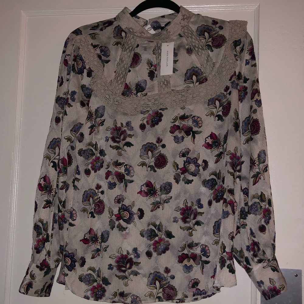 Ann Taylor Bohemian Style blouse